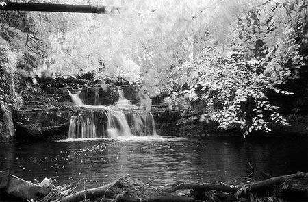 infrarot-style wasserfall